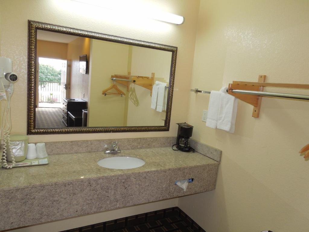 Homegate Inn & Suites West Memphis Pokoj fotografie